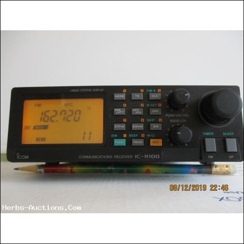 Icom IC-R100 Scanner Radio  